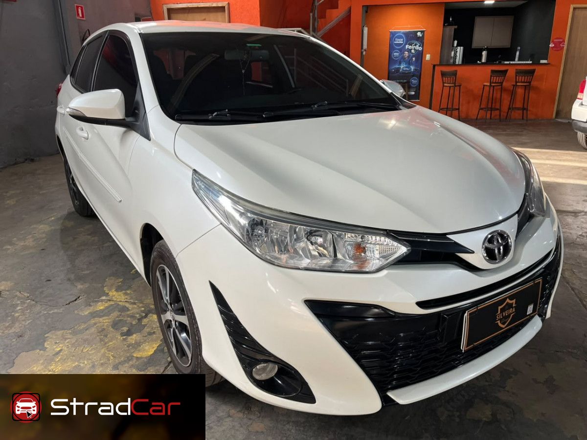 Vista principal de TOYOTA Yaris Hatch XS Connect 1.5 16v 2020
