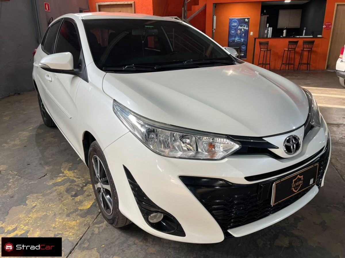 Vista principal de TOYOTA Yaris Hatch XS Connect 1.5 16v 2020