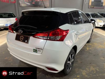 TOYOTA Yaris Hatch XS Connect 1.5 16v 2020 - miniatura 4