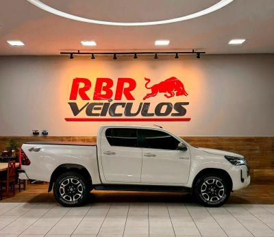 TOYOTA Hilux SRX D4-D 2.8TDi 16v 4X4 C.D. 2022 - miniatura 4