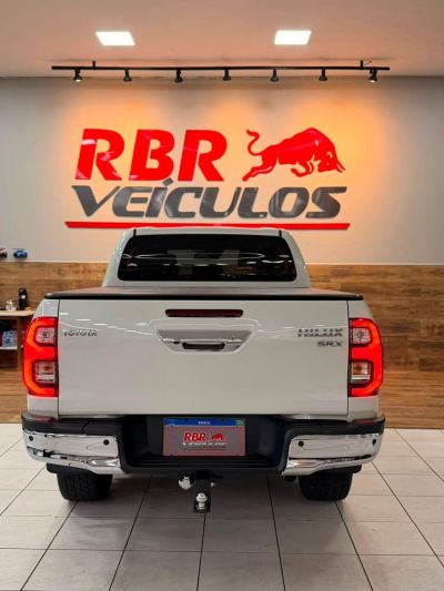 TOYOTA Hilux SRX D4-D 2.8TDi 16v 4X4 C.D. 2022 - miniatura 6