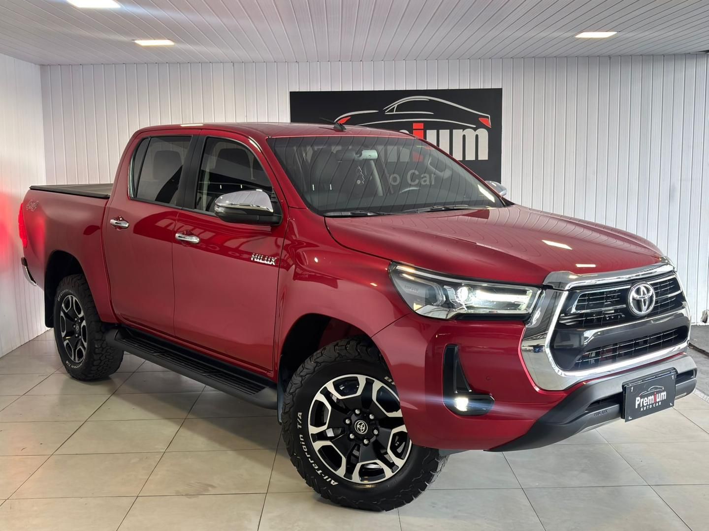 Vista principal de TOYOTA Hilux SRV D4-D 2.8TDi 16v 4X4 C.D. 2024