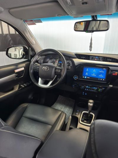 TOYOTA Hilux SRV D4-D 2.8TDi 16v 4X4 C.D. 2024 - miniatura 8