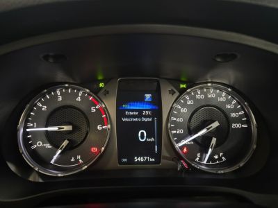 TOYOTA Hilux SRV D4-D 2.8TDi 16v 4X4 C.D. 2024 - miniatura 9