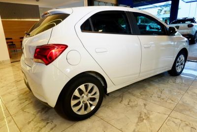 CHEVROLET Onix LT 1.4 2018 - miniatura 7