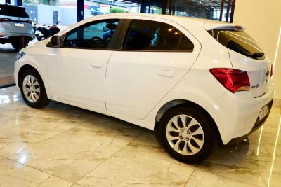 CHEVROLET Onix LT 1.4 2018 - miniatura 9