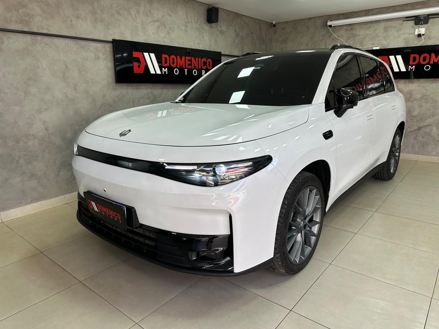 Vista principal de LEAPMOTOR C10 Ultra Hibrido 2026