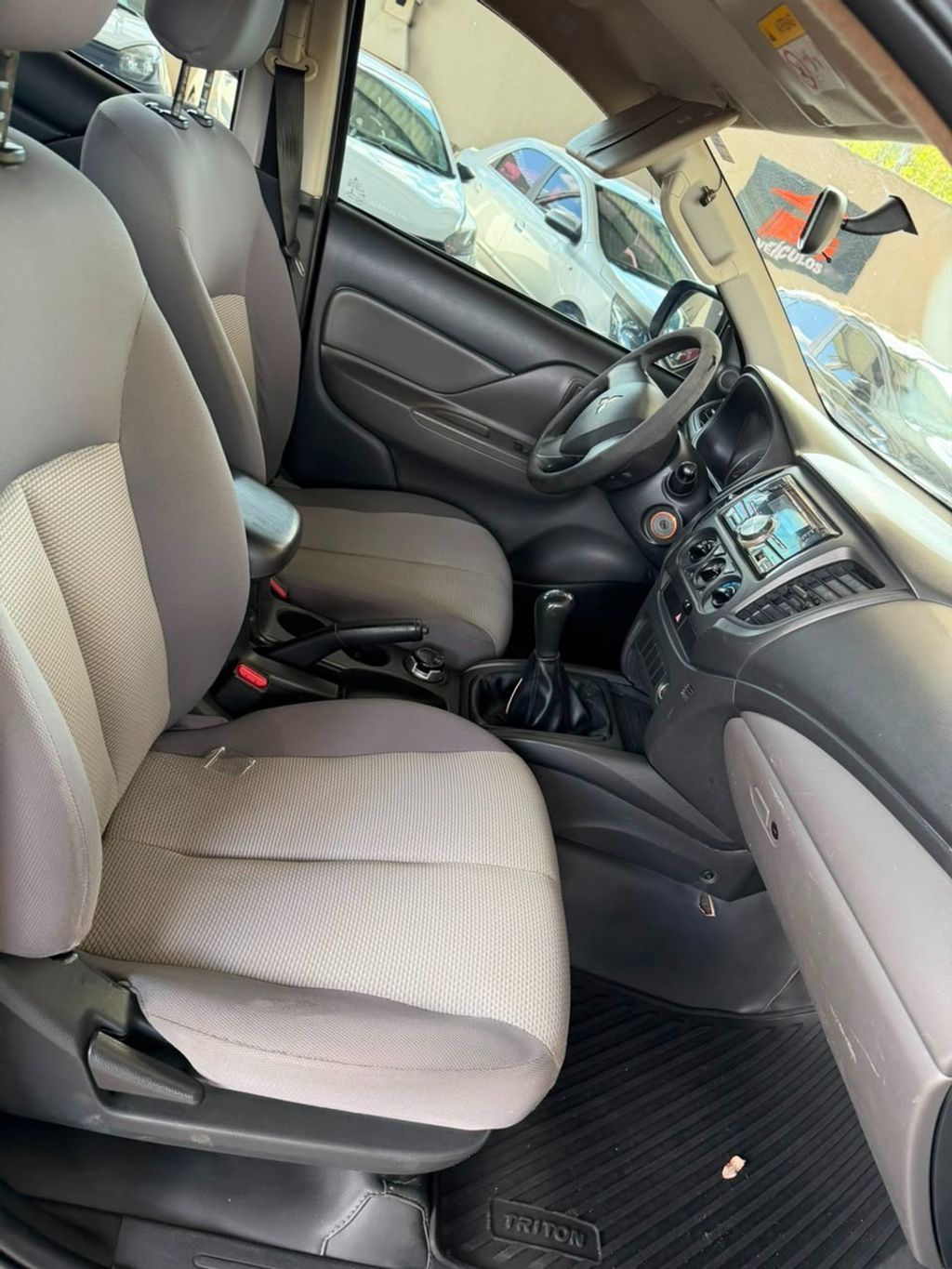 MITSUBISHI L200 Triton Sport GLX 2.4TDi 16v 4X4 C.D. 2019 - miniatura 6