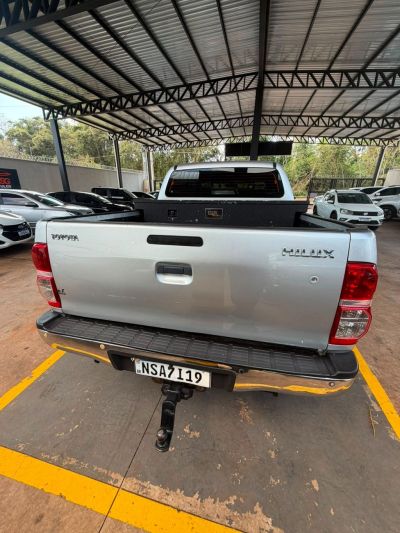 TOYOTA Hilux SR D4-D 3.0TDi 16v 4X4 C.D. 2013 - miniatura 3