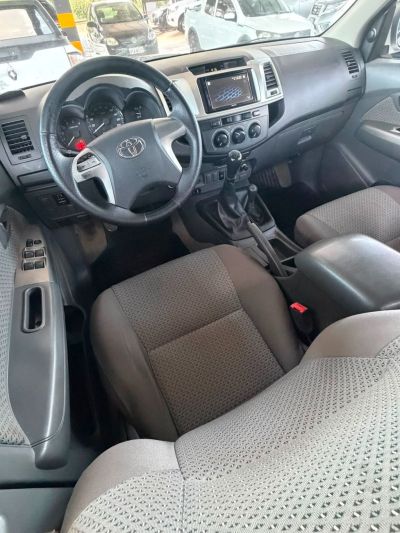 TOYOTA Hilux SR D4-D 3.0TDi 16v 4X4 C.D. 2013 - miniatura 10