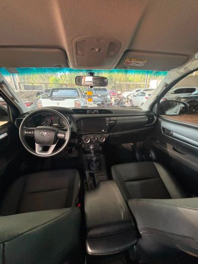 TOYOTA Hilux D4-D 2.8TDi 16v 4X4 C.D. 2024 - miniatura 8