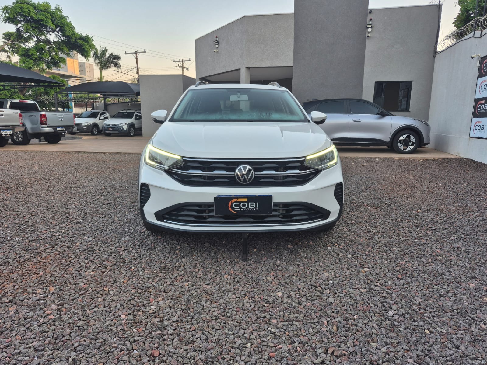 VOLKSWAGEN Nivus Comfortline 1.0 12v TSi 2023 - miniatura 2
