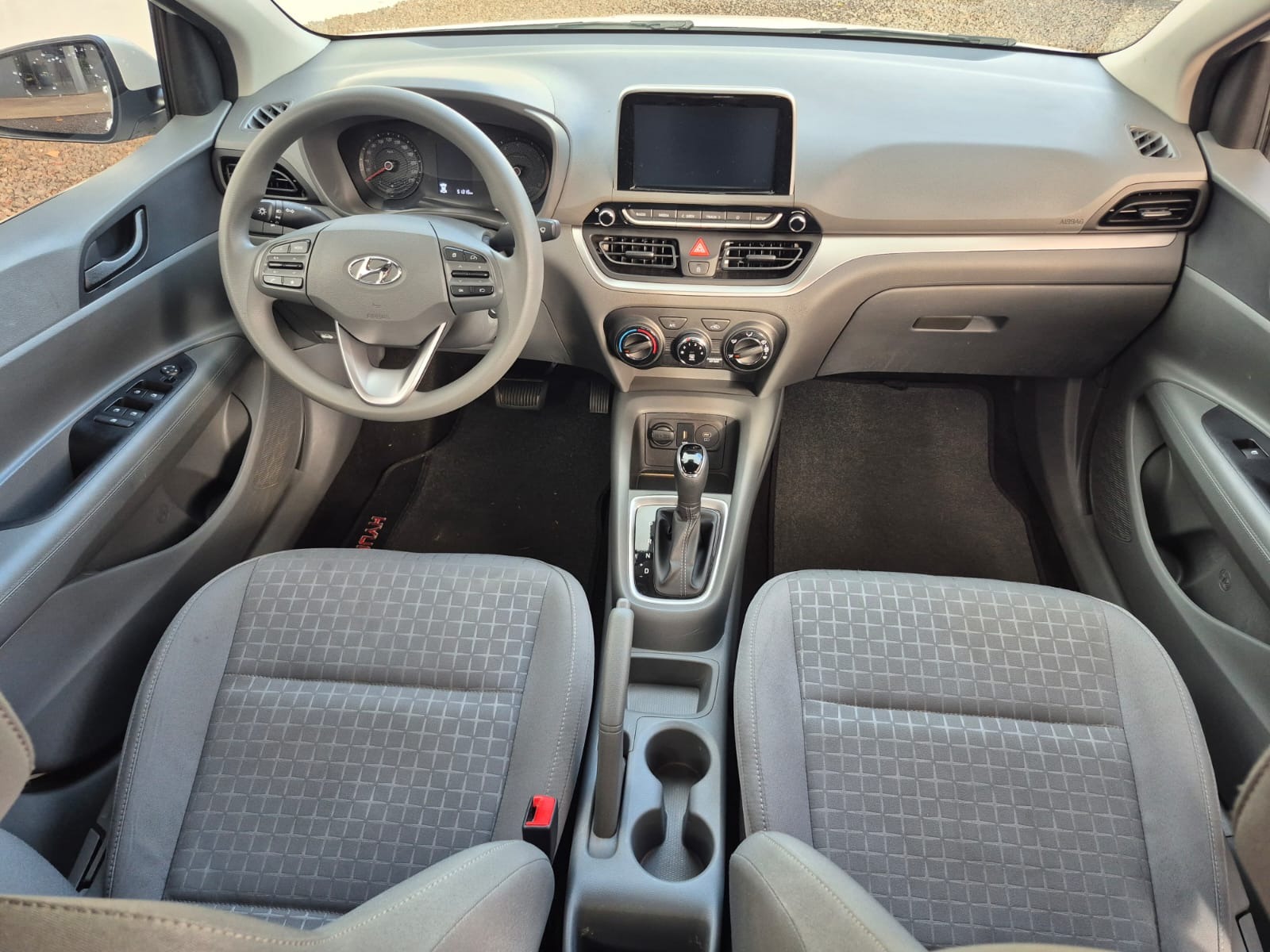 HYUNDAI HB20S Comfort 1.0T 12v 2024 - miniatura 7