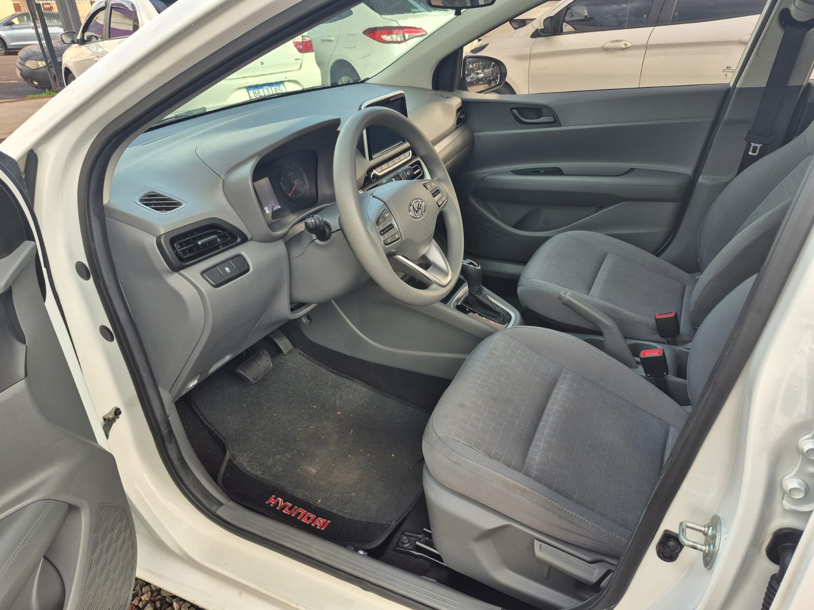 HYUNDAI HB20S Comfort 1.0T 12v 2024 - miniatura 8