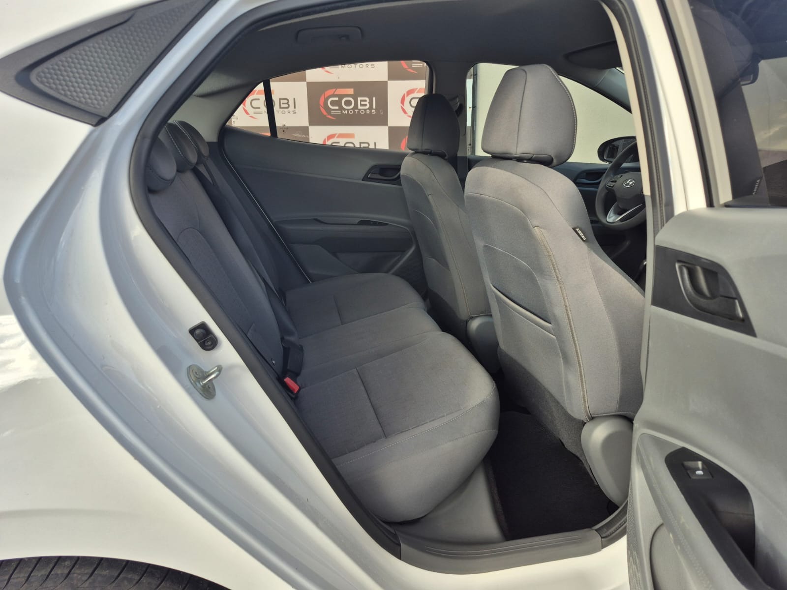 HYUNDAI HB20S Comfort 1.0T 12v 2024 - miniatura 9
