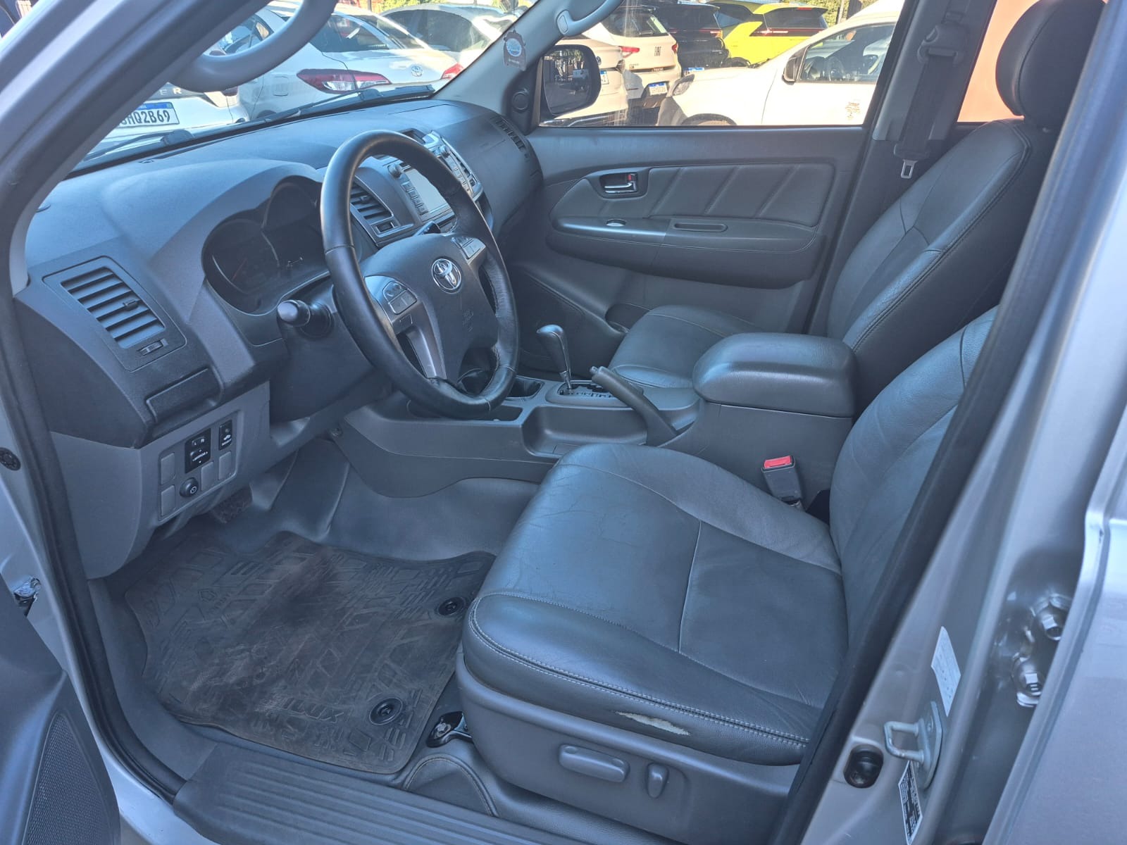 TOYOTA Hilux 2.7 16v 4x4 C.D. 2015 - miniatura 8