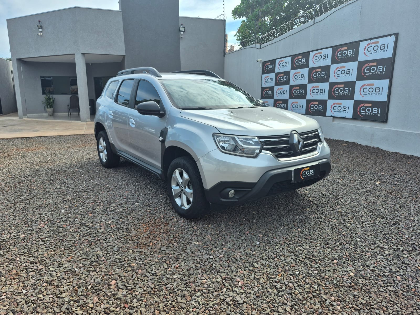 RENAULT Duster Intense 1.6 16v 2024 - miniatura 3