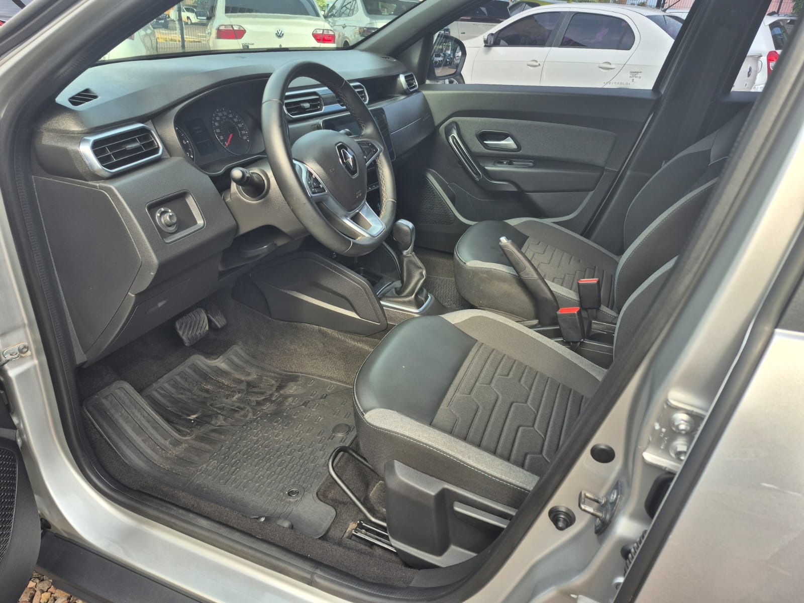 RENAULT Duster Intense 1.6 16v 2024 - miniatura 8