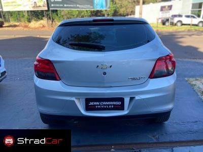 CHEVROLET Onix LTZ 1.4 2015 - miniatura 4