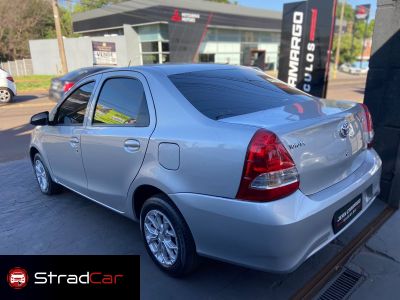TOYOTA Etios Sedan X 1.5 16v 2019 - miniatura 9