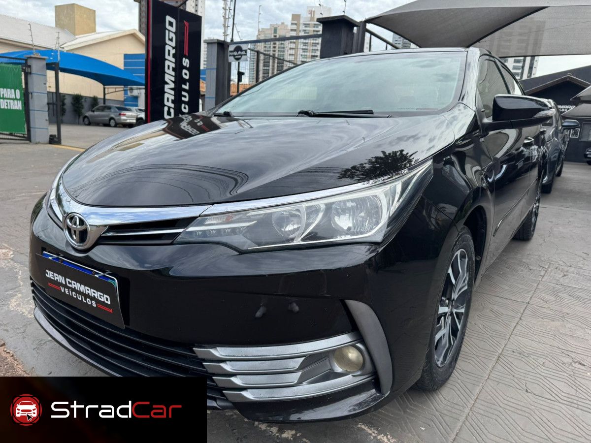 Vista principal de TOYOTA Corolla GLi 1.8 16v 2018