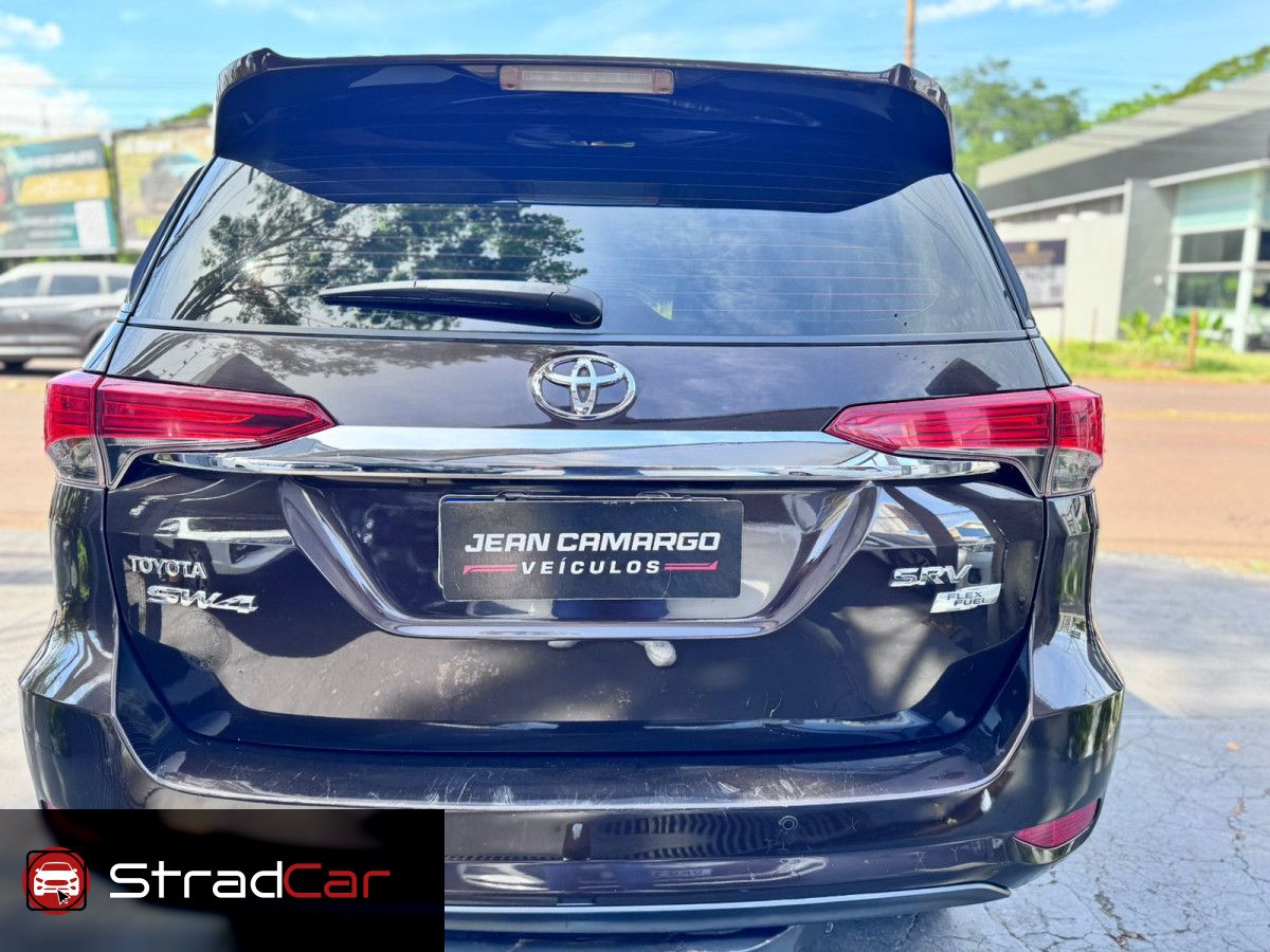 TOYOTA Hilux SW4 SRV 2.7 16v 2019 - miniatura 2