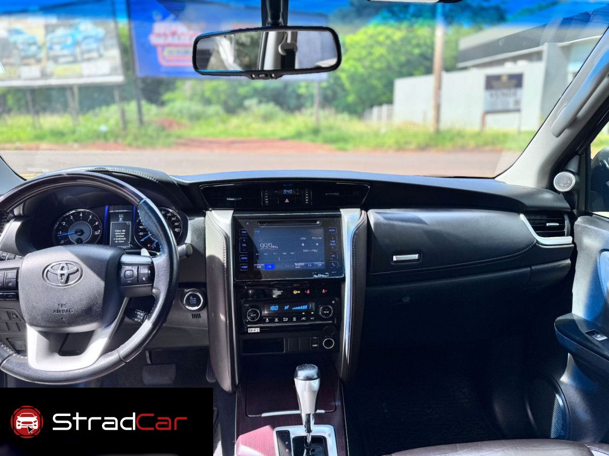 TOYOTA Hilux SW4 SRV 2.7 16v 2019 - miniatura 9