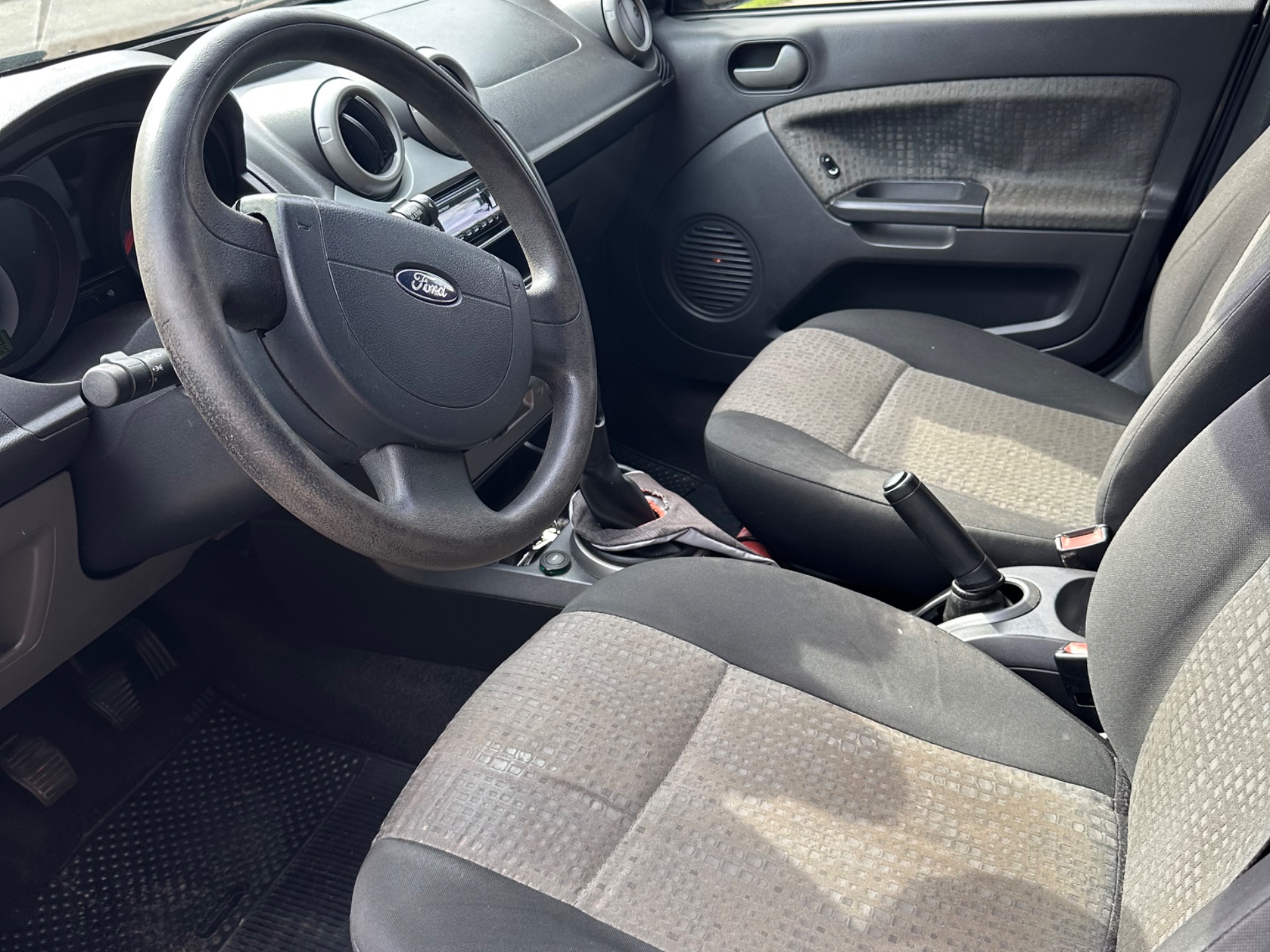 FORD Fiesta Sedan 1.6 2013 - miniatura 7