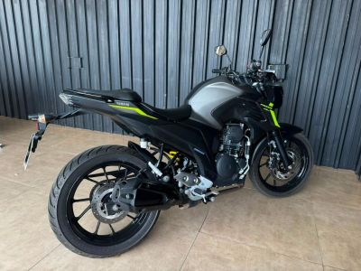 YAMAHA FZ25 250 Fazer 2024 - miniatura 9