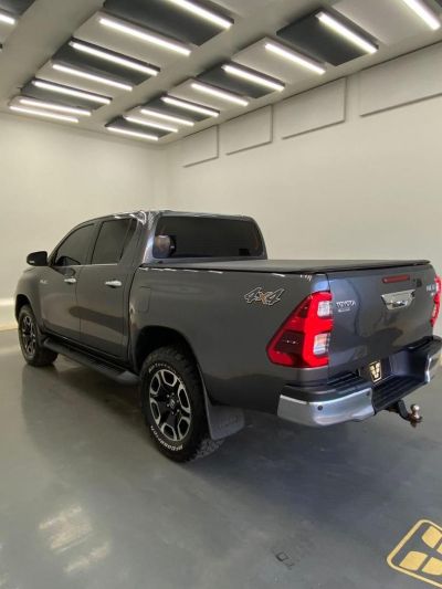 TOYOTA Hilux SRX D4-D 2.8TDi 16v 4X4 C.D. 2022 - miniatura 6