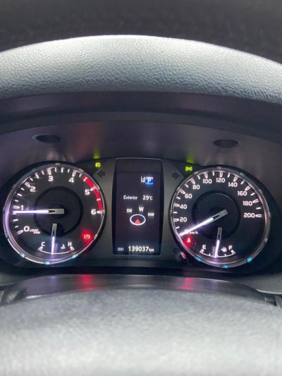 TOYOTA Hilux SRX D4-D 2.8TDi 16v 4X4 C.D. 2022 - miniatura 8