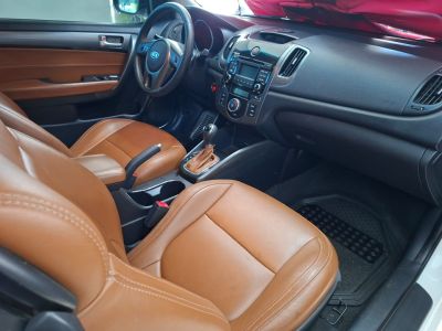 KIA Cerato Koup 2.0 16v 2012 - miniatura 11