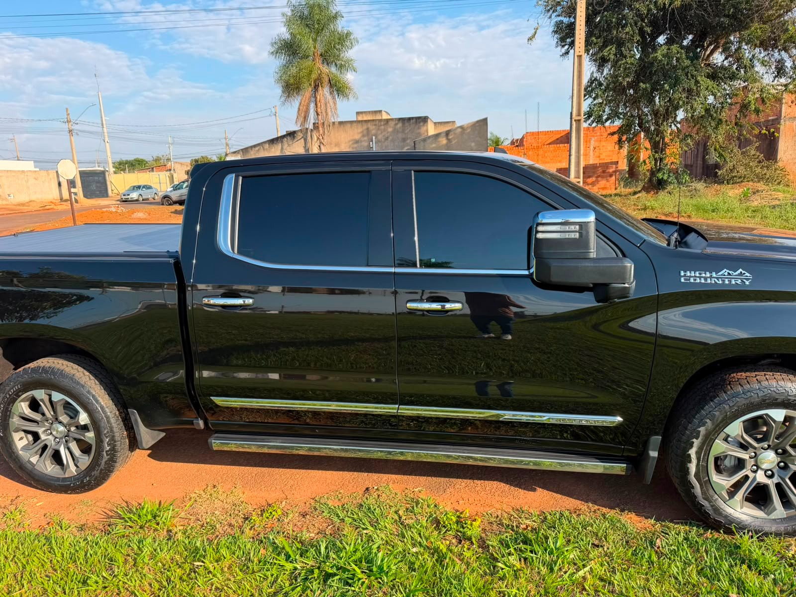 CHEVROLET Silverado 1500 High Country 5.3 V8 4x4 C.D. 2024 - miniatura 3