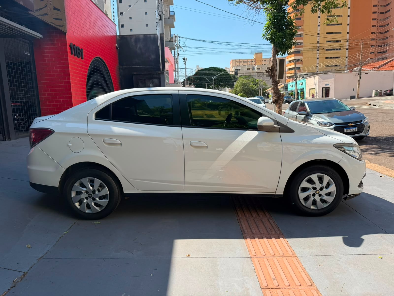 CHEVROLET Prisma LT 1.4 2015 - miniatura 5