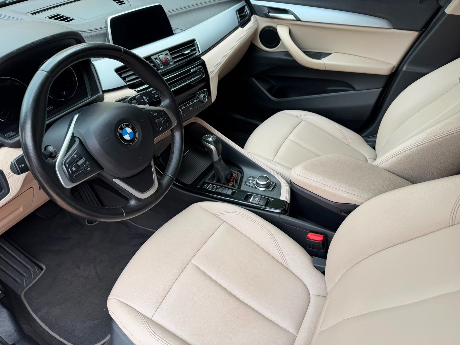 BMW X2 sDrive18i 1.5T 12v 2019 - miniatura 10