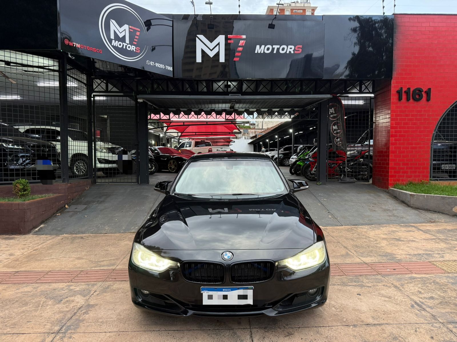 BMW 320i 2.0T 16v 2014 - miniatura 3