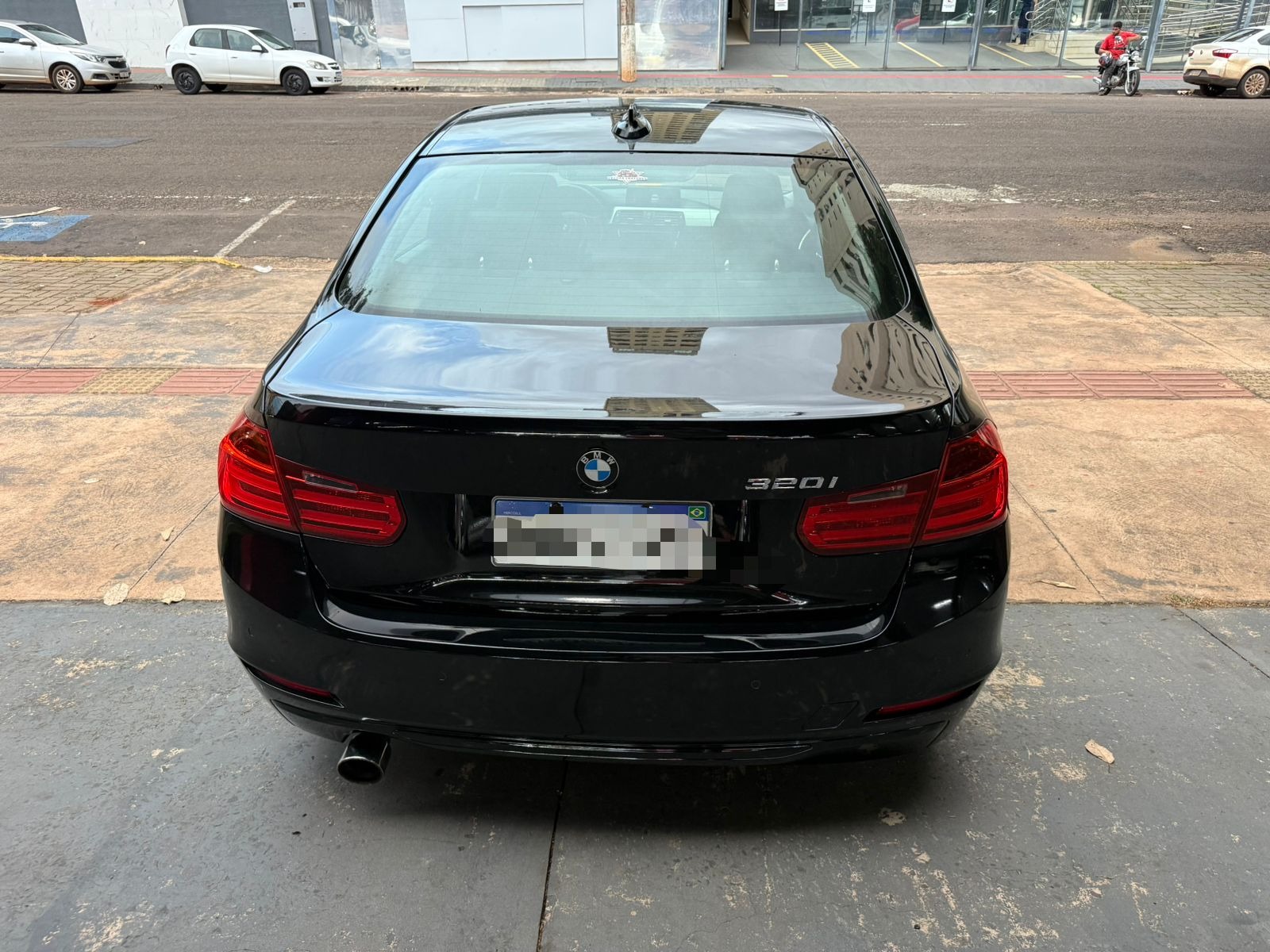 BMW 320i 2.0T 16v 2014 - miniatura 8