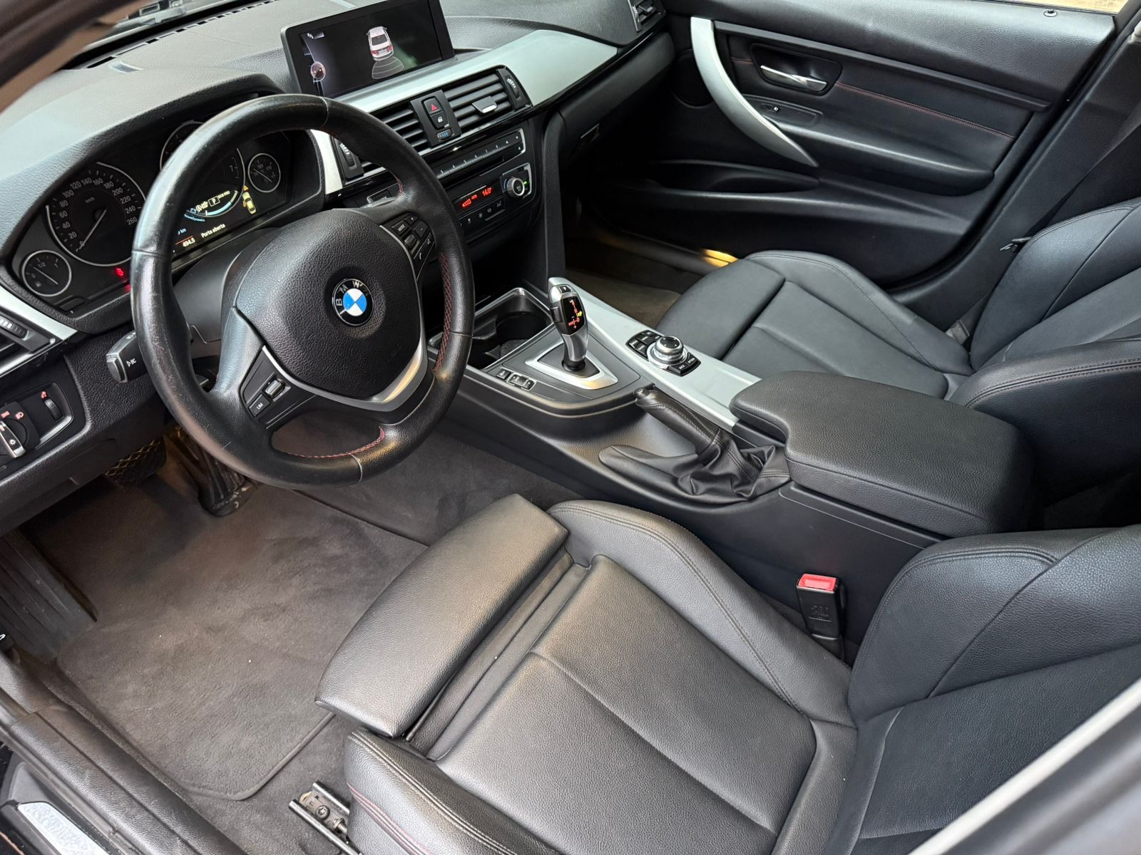 BMW 320i 2.0T 16v 2014 - miniatura 10