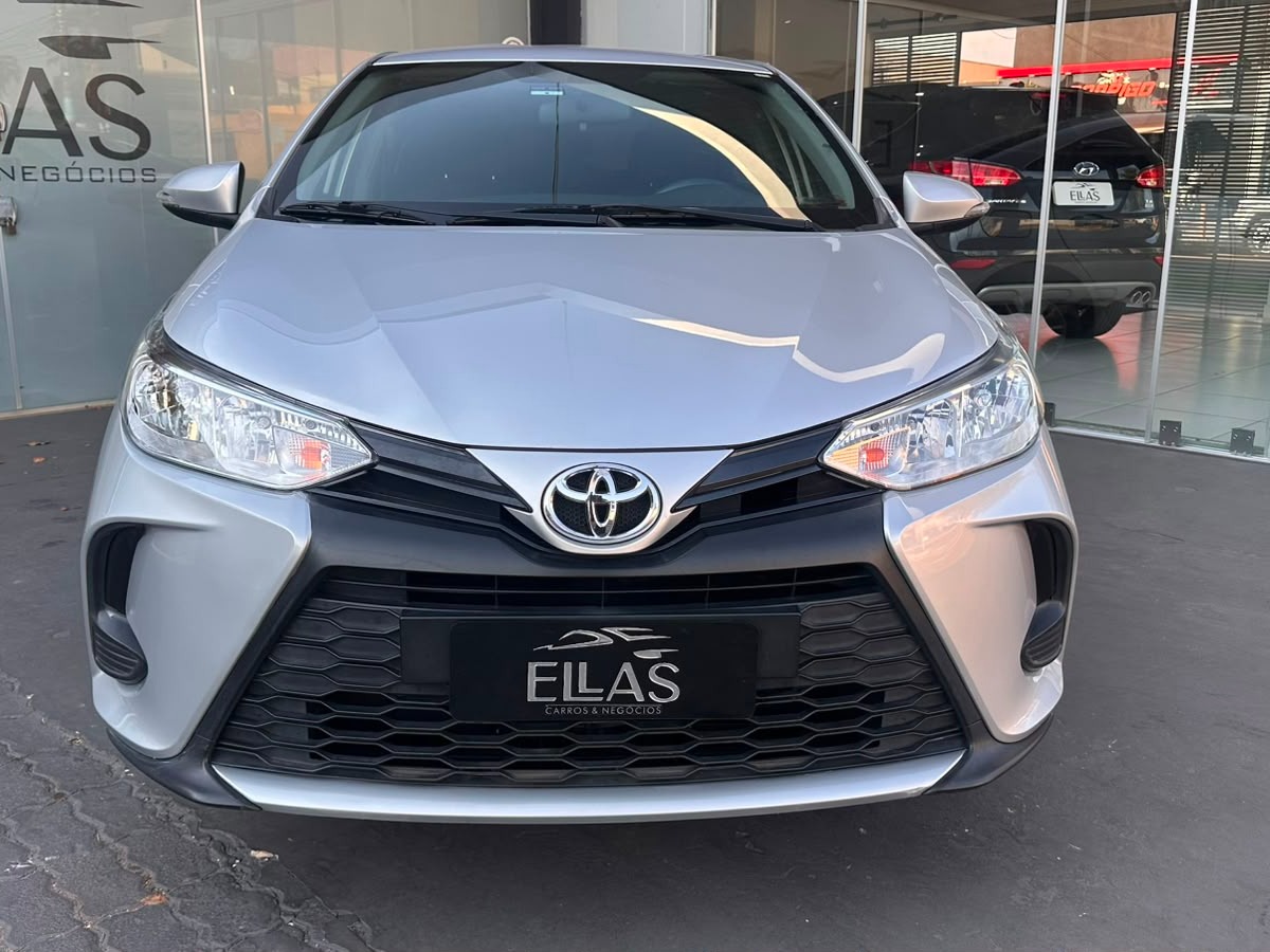 TOYOTA Yaris XL 1.5 16v 2023 - miniatura 2