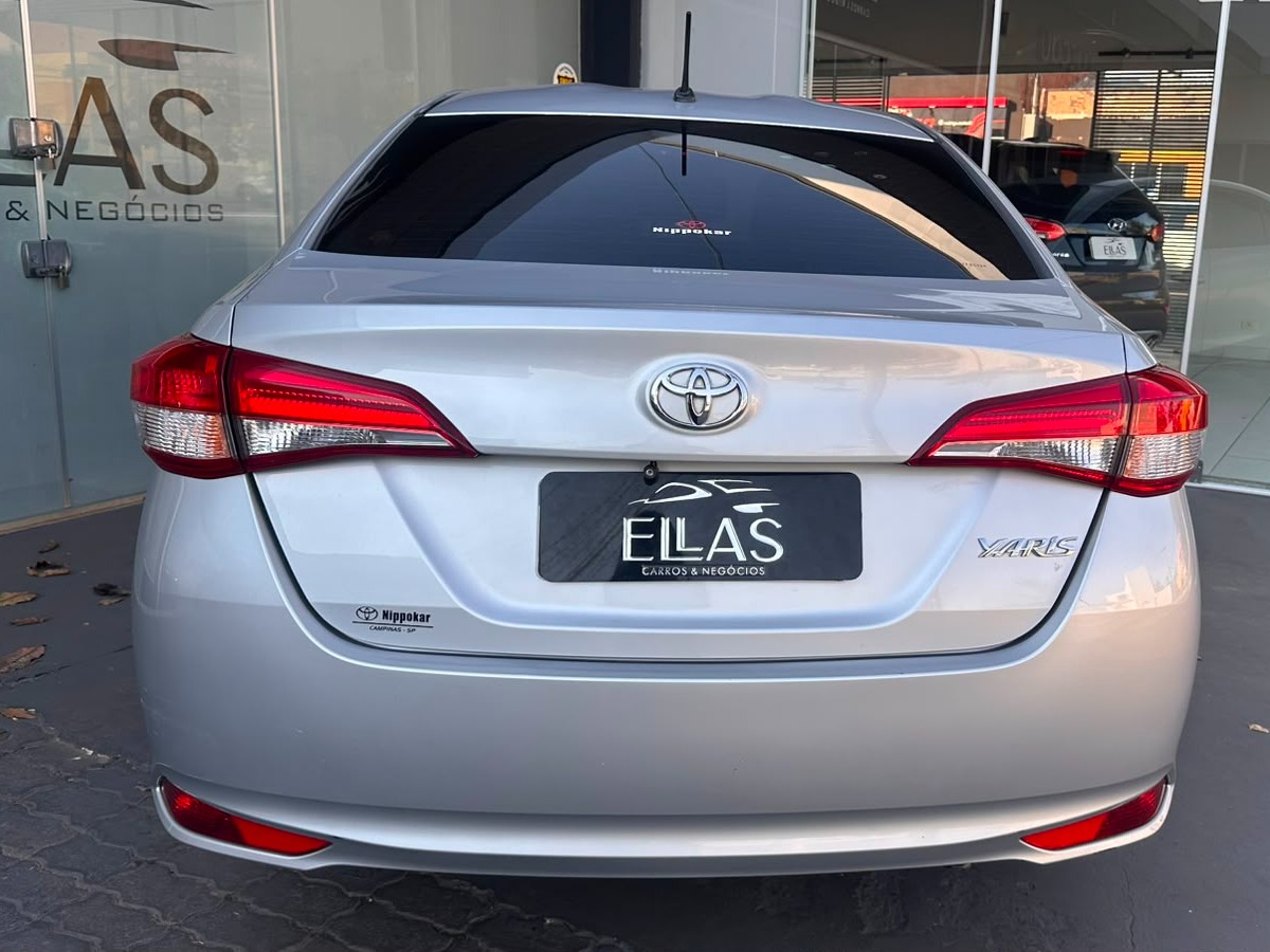 TOYOTA Yaris XL 1.5 16v 2023 - miniatura 3
