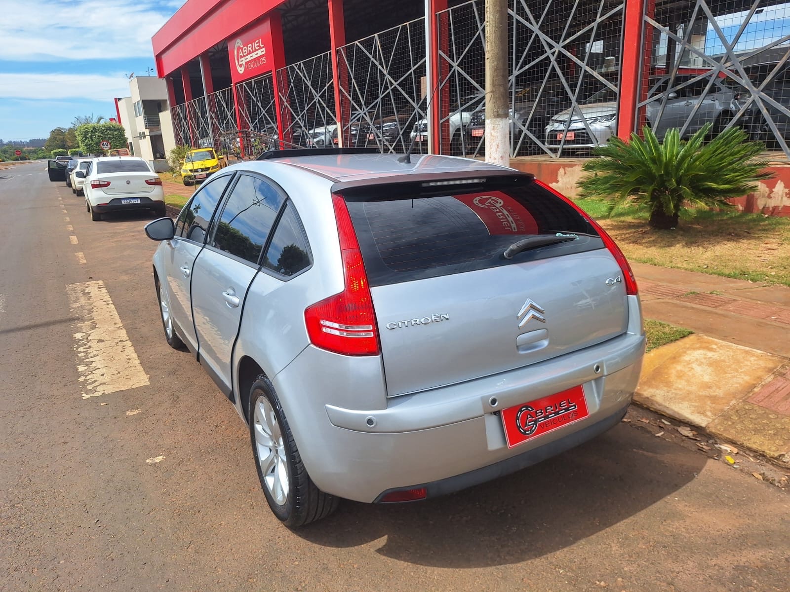 CITROEN C4 Hatch Exclusive Sport Solaris 2.0 16v 2012 - miniatura 4