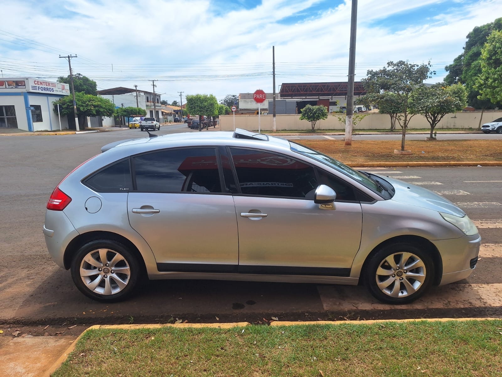 CITROEN C4 Hatch Exclusive Sport Solaris 2.0 16v 2012 - miniatura 6