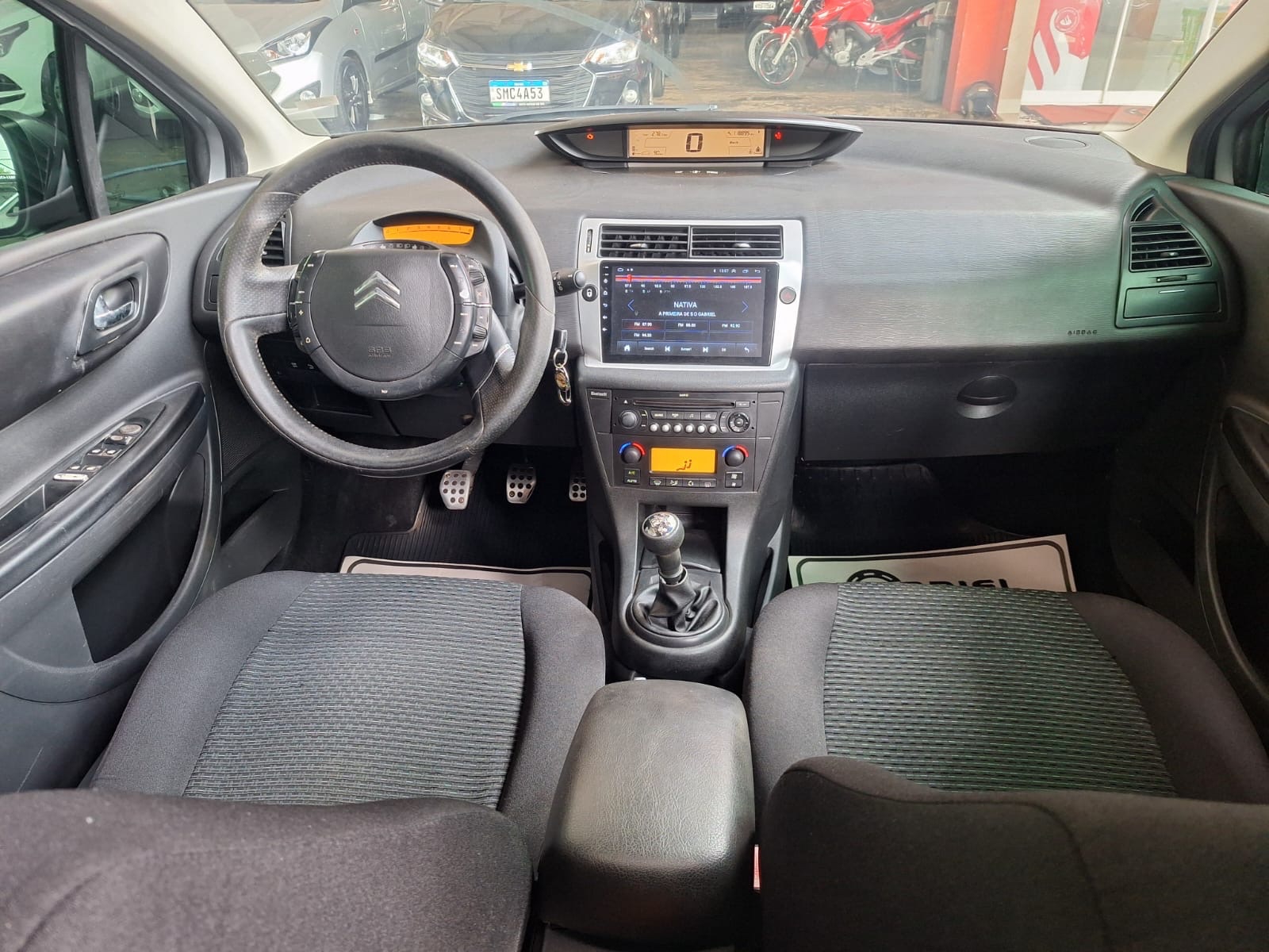CITROEN C4 Hatch Exclusive Sport Solaris 2.0 16v 2012 - miniatura 7