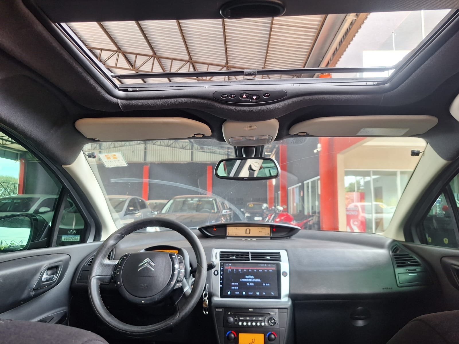 CITROEN C4 Hatch Exclusive Sport Solaris 2.0 16v 2012 - miniatura 8