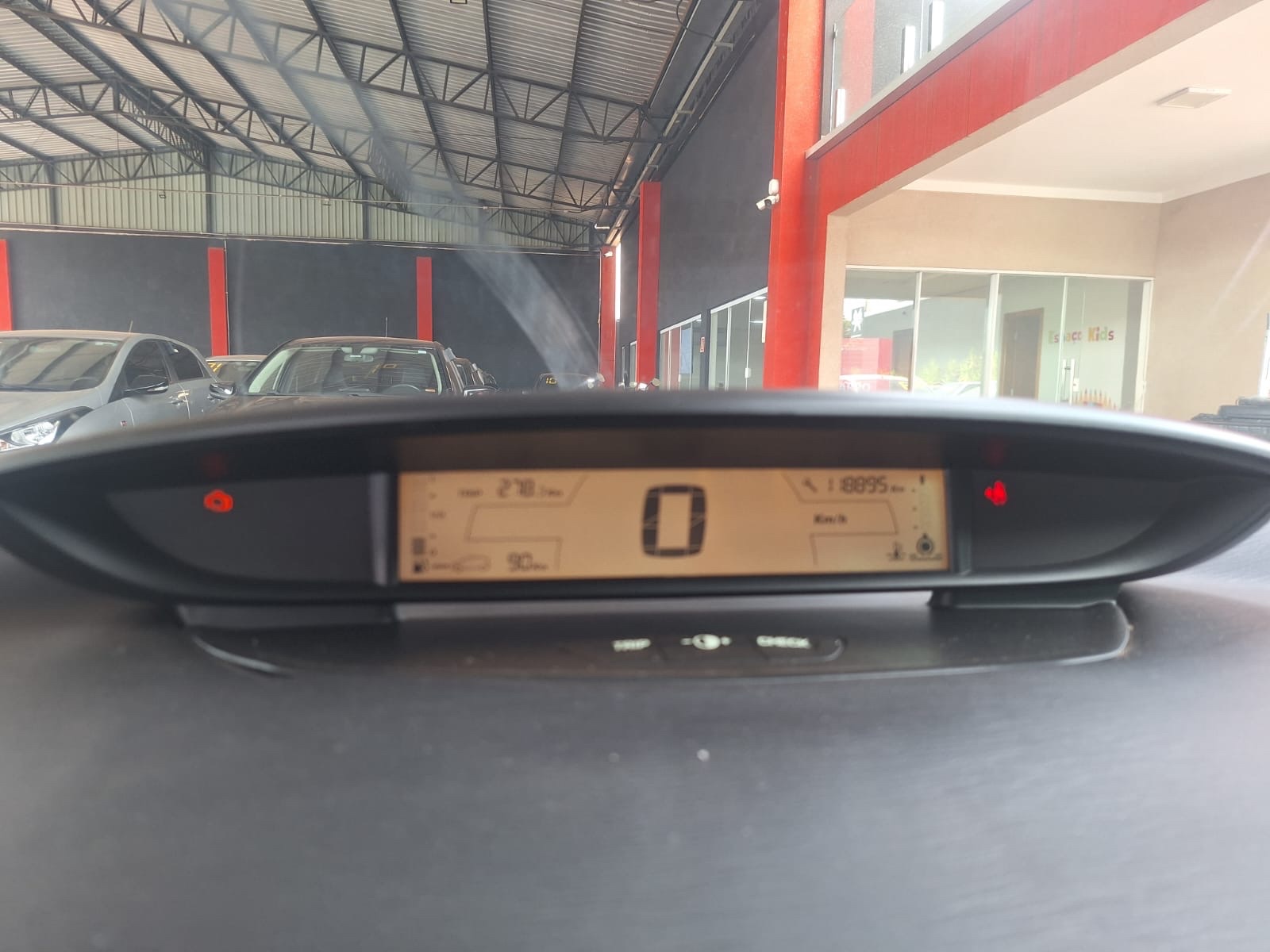 CITROEN C4 Hatch Exclusive Sport Solaris 2.0 16v 2012 - miniatura 13