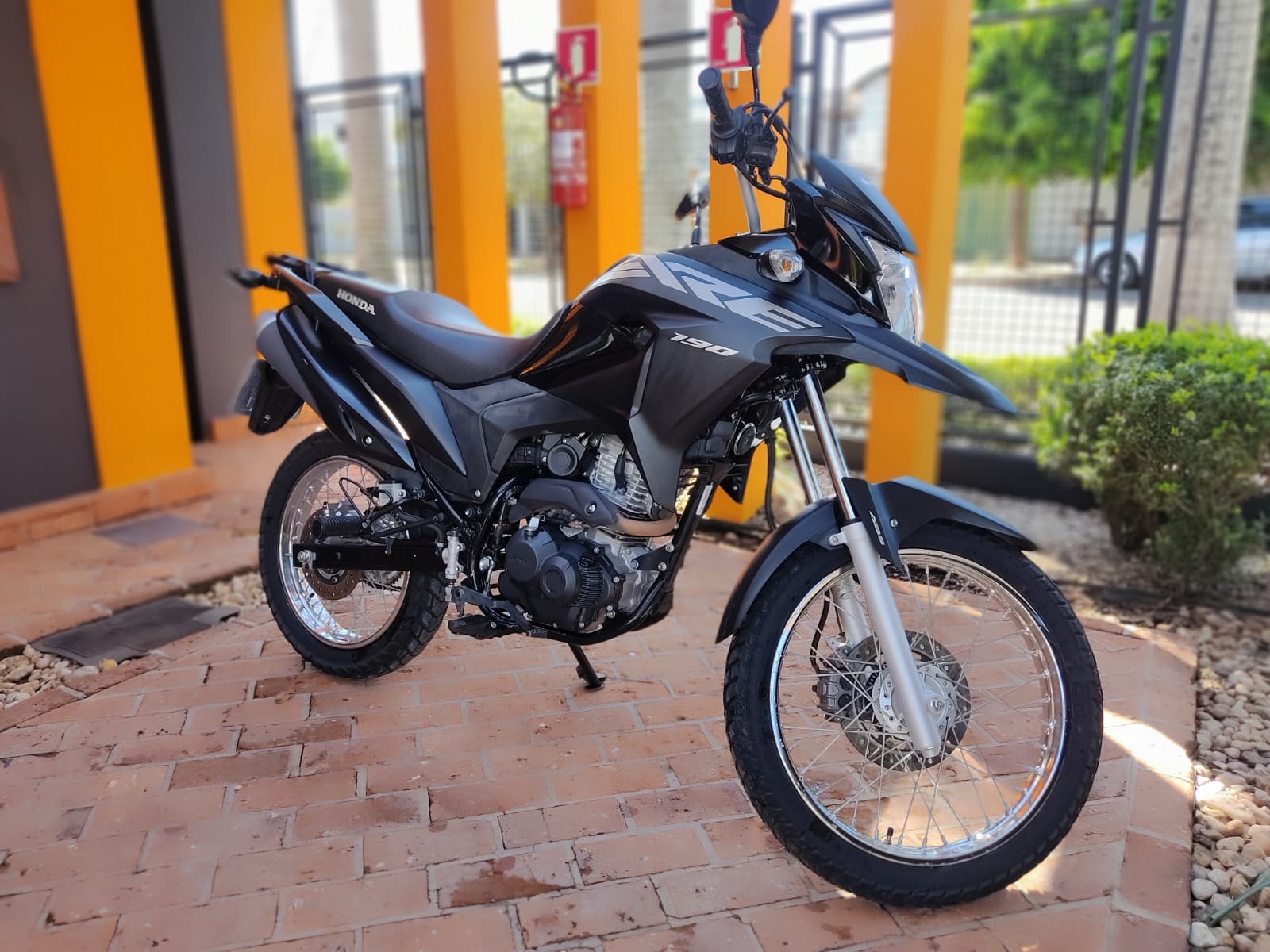 HONDA XRE 190i 2024 - miniatura 3