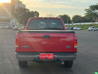 FORD F250 XLT 4.2TD 18v C.D. 2004 - miniatura 5
