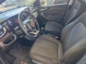 FIAT Cronos Precision 1.8 16v 2019 - miniatura 5