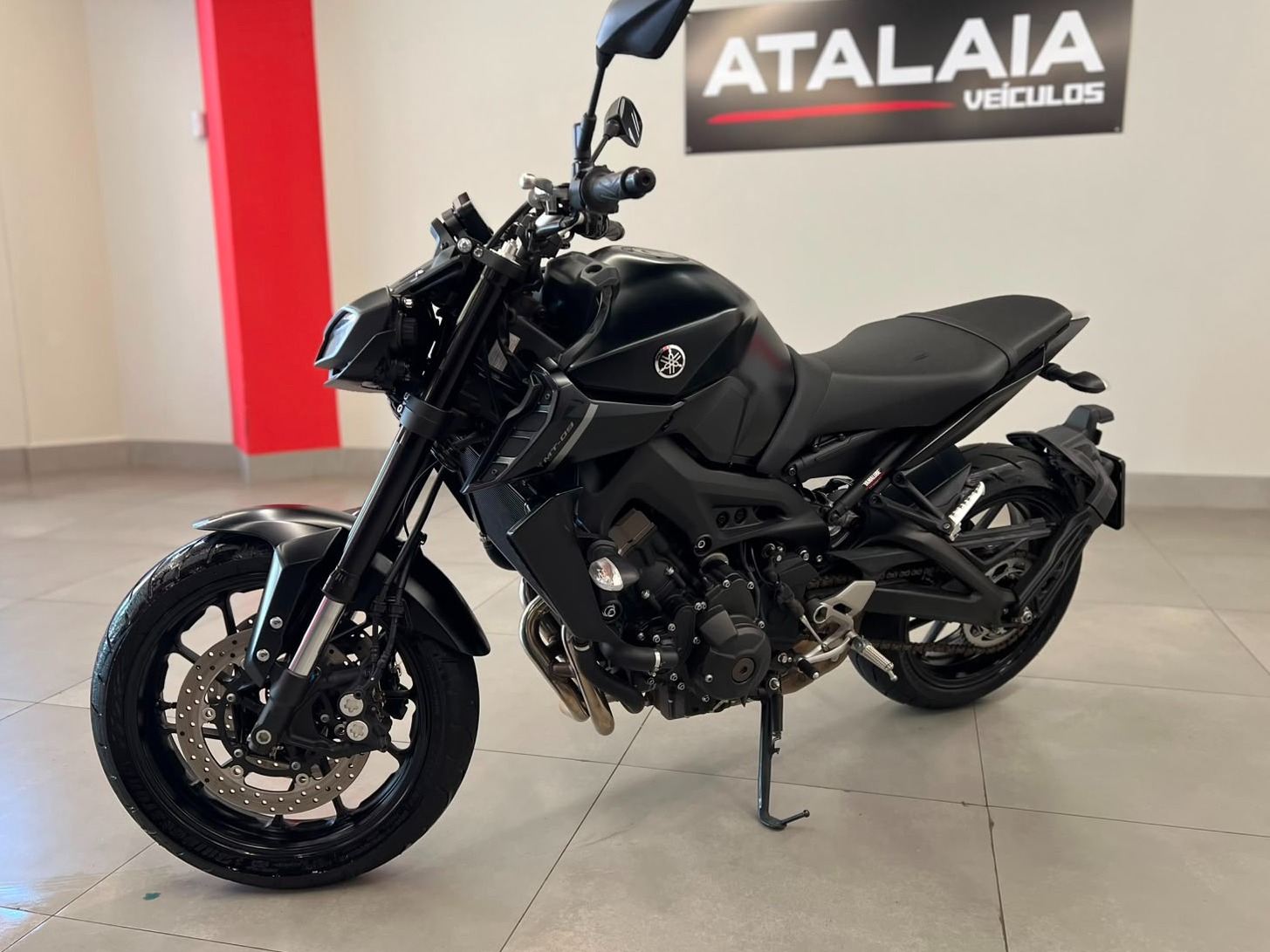 YAMAHA MT -09 850 2023