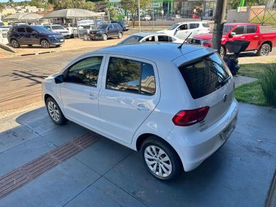 VOLKSWAGEN Fox Trendline 1.0 12v 4p. 2017 - miniatura 5